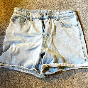 Light wash denim mom shorts